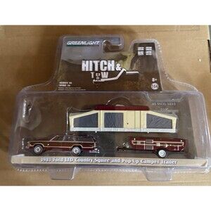 GreenLight 1981 Ford LTD Country Squire Pop-Up Camper 1:64 Hitch & Tow